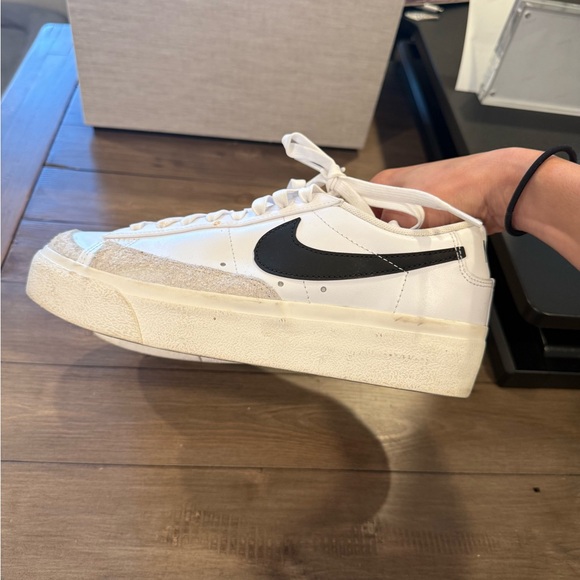 Womens Nike Platform Sneakers - Picture 5 of 8